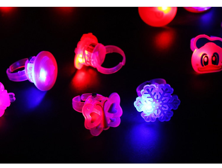 Anéis Super Luminosos de Led Que Brilha No Escuro / Brinquedo Infantil.