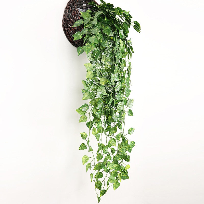 Videira, uma linda planta artificial com folhas  verdes, ótima para decoração de parede, de festa, decore o que quiser!