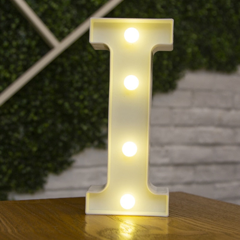 Letras e numeros  com luzes  de led a bateria, ótimo para decoração, você vai adorar!