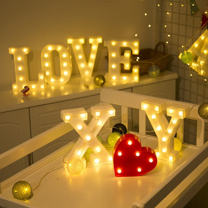 Letras e numeros  com luzes  de led a bateria, ótimo para decoração, você vai adorar!