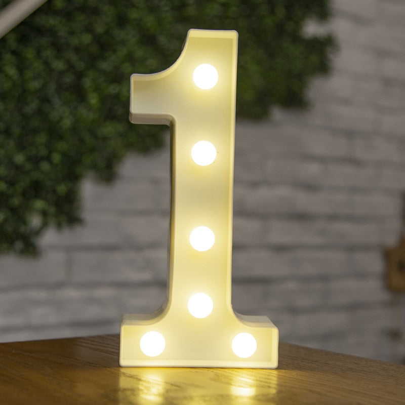 Letras e numeros  com luzes  de led a bateria, ótimo para decoração, você vai adorar!