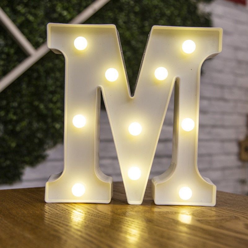 Letras e numeros  com luzes  de led a bateria, ótimo para decoração, você vai adorar!